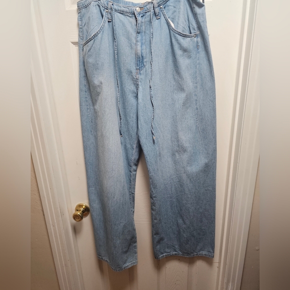 Zara Denim - ZARA Wide Leg Light Wash Jeans Size 12 (US) 44 EU High Rise Drawstring Waist
